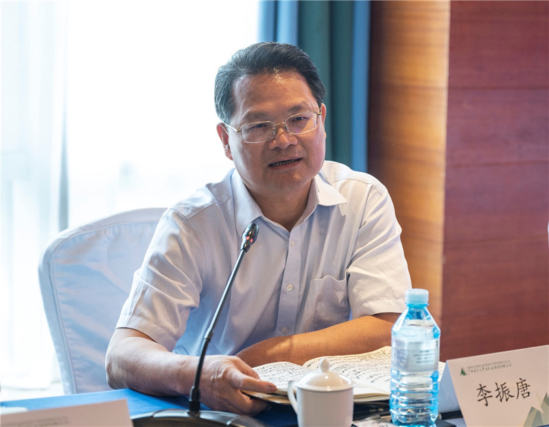 11 中共廣西壯族自治區委員會(huì )黨史研究室主任李振唐作主旨演講（李顯楊 攝）.jpg