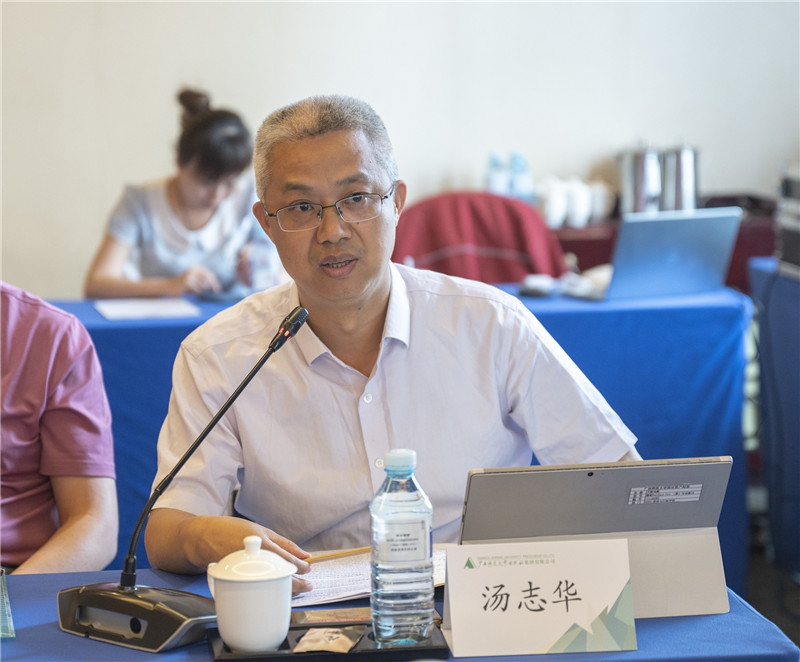 14廣西師范大學(xué)黨委常委、宣傳部部長(cháng)，馬克思主義學(xué)院院長(cháng)湯志華作專(zhuān)題發(fā)言（李顯楊 攝）.jpg