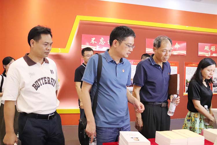 圖片12.jpg 圖片12.jpg