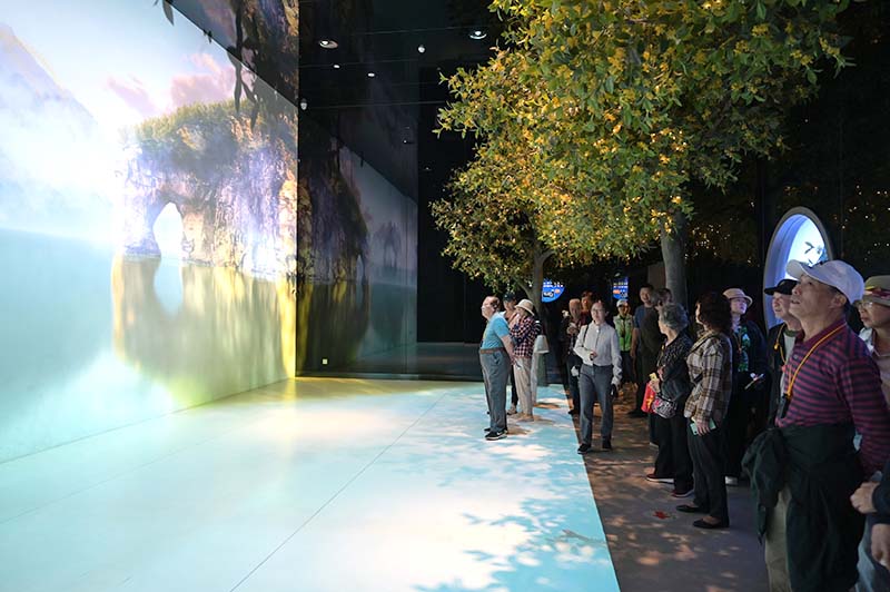 參觀(guān)桂花文化體驗館三A.jpg 參觀(guān)桂花文化體驗館三A.jpg