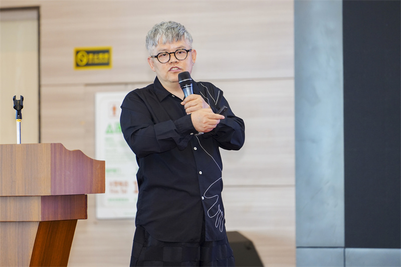 洪衛.jpg 洪衛.jpg