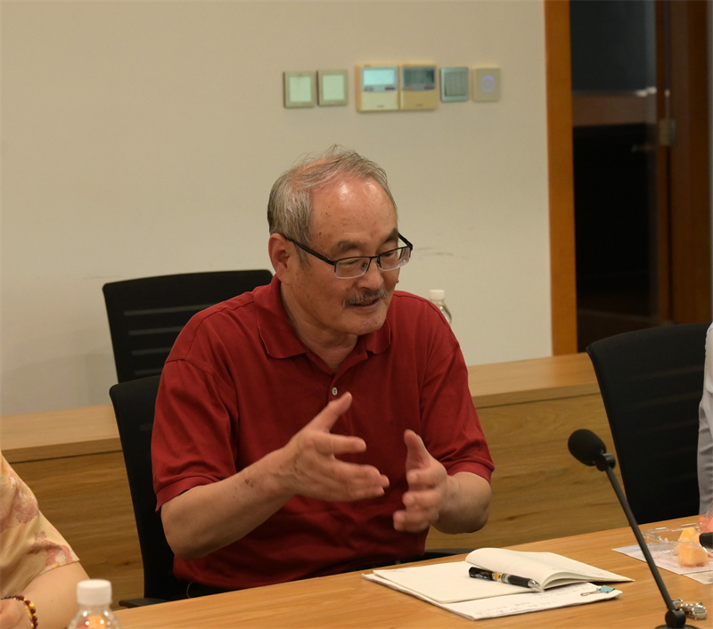 廣西師范大學(xué)文學(xué)院教授胡大雷發(fā)言.jpg 廣西師范大學(xué)文學(xué)院教授胡大雷發(fā)言.jpg