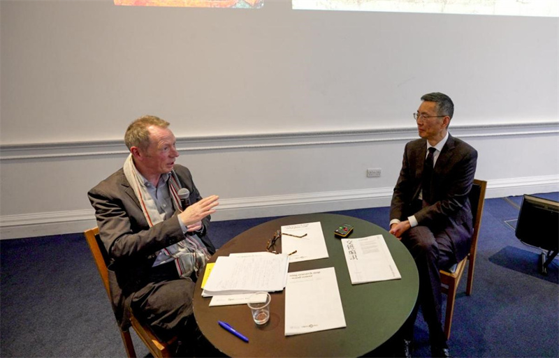 汪悅進(jìn)教授與倫敦大學(xué)亞非學(xué)院藝術(shù)史與考古系中國美術(shù)史教授馬嘯鴻(Shane McCausland)對談.jpg 汪悅進(jìn)教授與倫敦大學(xué)亞非學(xué)院藝術(shù)史與考古系中國美術(shù)史教授馬嘯鴻(Shane McCausland)對談.jpg