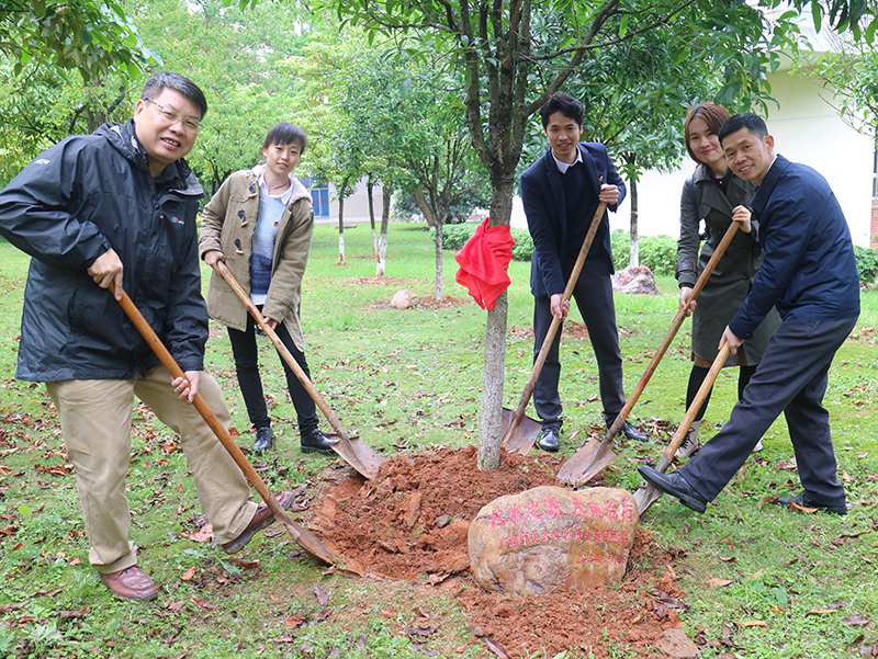 1523949038117425.jpg IMG_4413.JPG