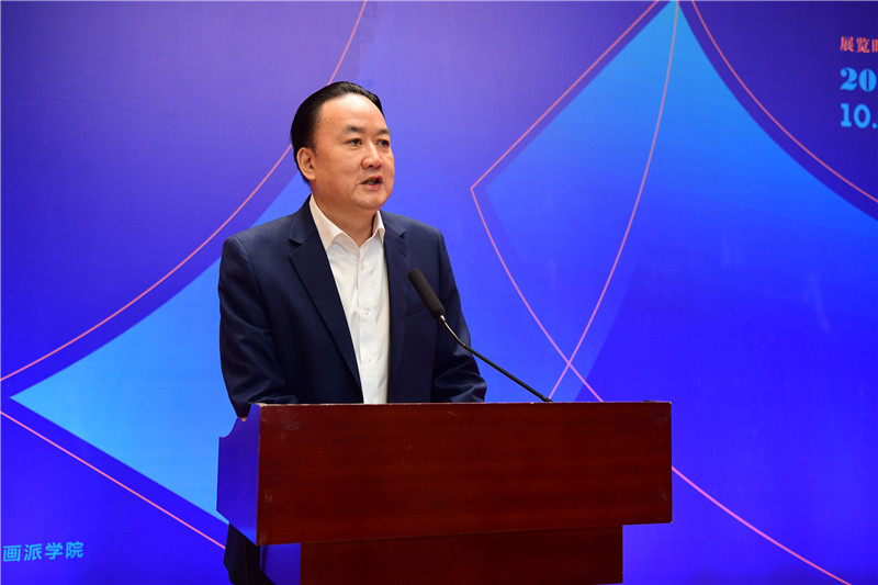 4全國人大常委、廣西文聯(lián)副主席、廣西藝術(shù)學(xué)院校長(cháng)鄭軍里致辭（李顯楊 攝）.JPG