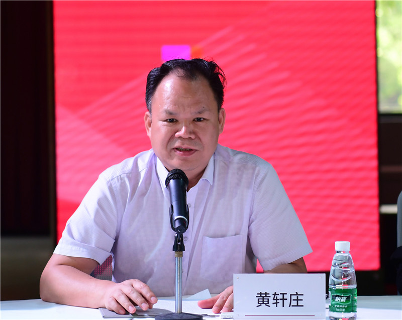 4廣西師范大學(xué)出版社集團黨委書(shū)記、董事長(cháng) 黃軒莊致辭2（秦念 攝）.JPG